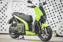 Scooter électrique Silence S01