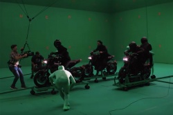 Comment tourner une course-poursuite moto au cinéma ?