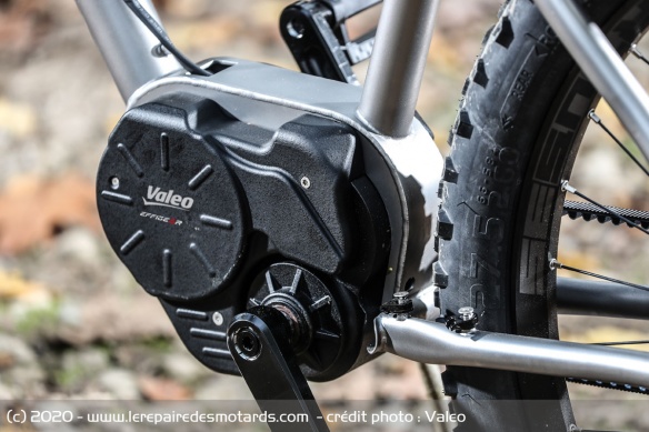 Le moteur intègre une boite de vitesse adaptative