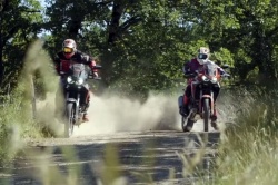 Frétigné et Bayle testent l'Africa Twin