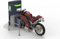 Une borne de recharge antivol pour moto