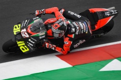 MotoGP : Vinales bien aidé par la pluie