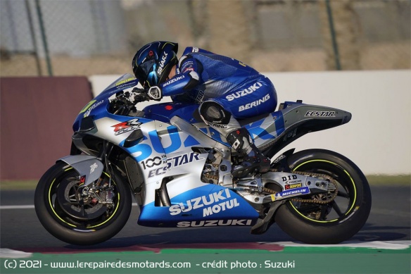 Sylvain Guintoli s'affaire au développement de la Suzuki GSX-RR