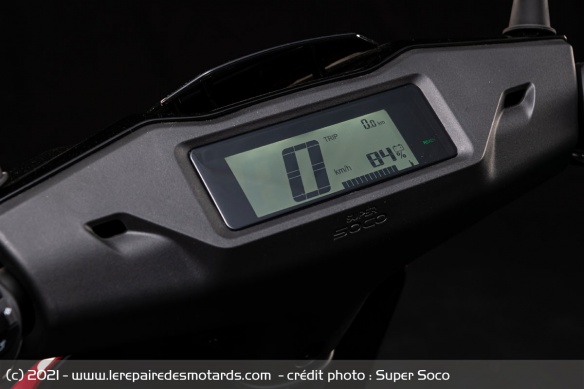 Le compteur numérique du Super Soco CUmini Le compteur numérique du Super Soco CUmini