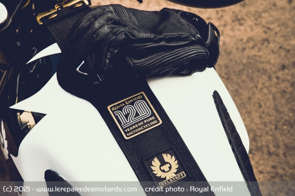 Les prépas reprennent la toile ciré Millerain de Belstaff