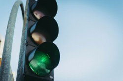 Les feux intelligents bientôt autorisés