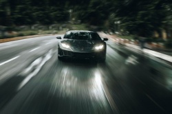 Flashé à 300 km/h, il ne risque rien