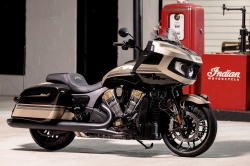 Bagger Indian Challenger Dark Horse Jack Daniel's