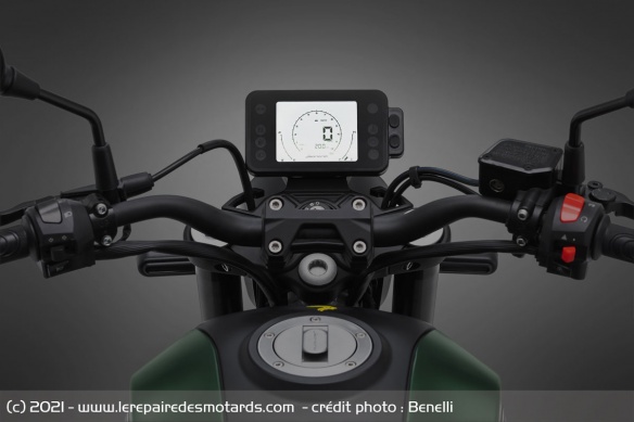 Compteur de la Benelli Leoncino 125 Compteur de la Benelli Leoncino 125