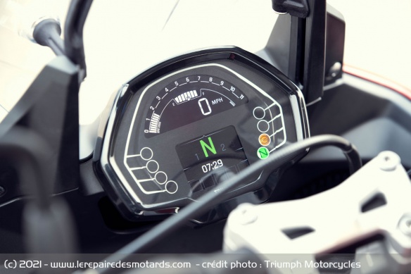 Le compteur connecté de la Tiger Sport