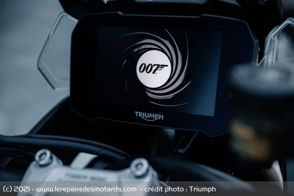 Même le compteur évolue avec une animation 007 au démarrage Même le compteur évolue avec une animation 007 au démarrage