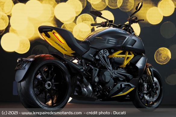 La Black and Steel sera vendue 24.990 euros