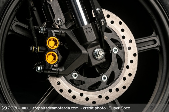 Le frein avant de la Super Soco TC Wanderer Le frein avant de la Super Soco TC Wanderer