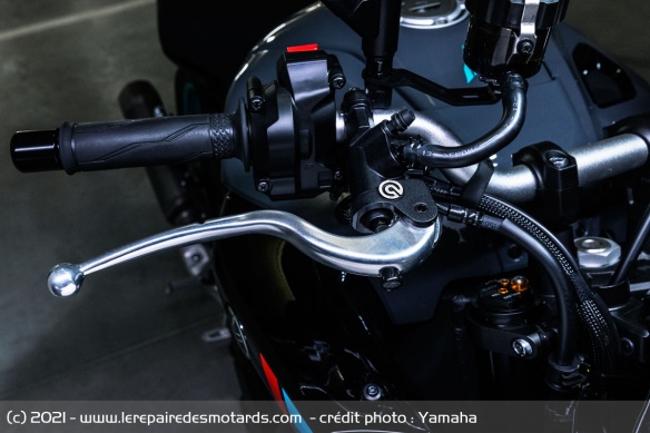 La MT reçoit un maître-cylindre radial Brembo
