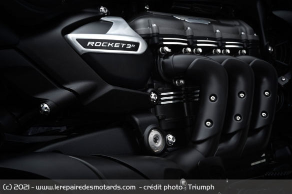 Moteur 3 cylindres des Triumph Rocket 3 Black Moteur 3 cylindres des Triumph Rocket 3 Black