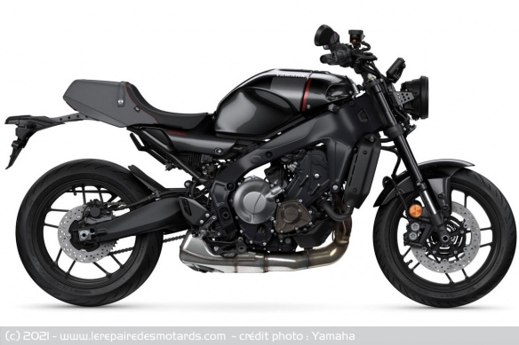 Yamaha XSR 900 en noir