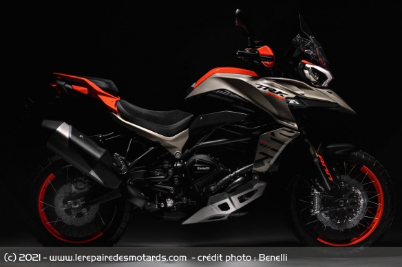 Benelli TRK800