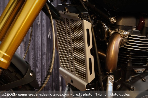 Le radiateur reçoit une protection en aluminium