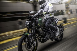 Roadster Benelli Leoncino 125