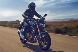 Roadster Honda CB500F 2022