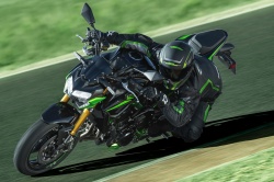 Roadster Kawasaki Z900 SE 2022