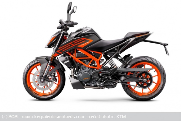 Roadster KTM 125 Duke 2021 Roadster KTM 125 Duke 2021