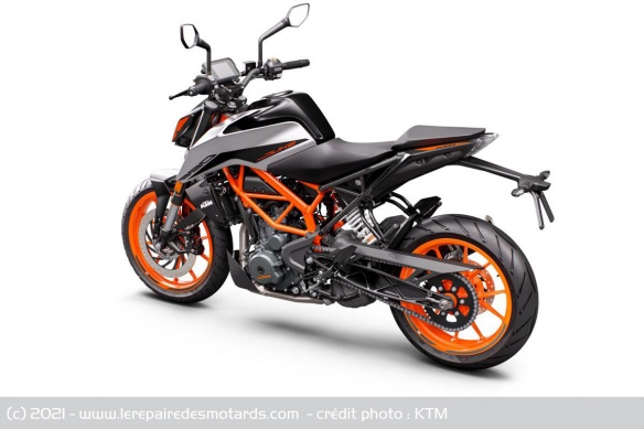 Roadster KTM 390 Duke 2021 Roadster KTM 390 Duke 2021