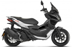 Scooter Aprilia SR GT