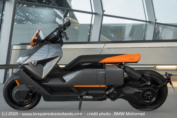 Scooter électrique BMW CE 04