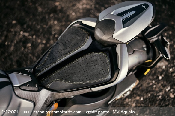 Cette version 2021 opte pour une nouvelle selle