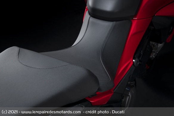 Plus fine et plus basse, la nouvelle selle ouvre la voie à davantage de gabarits