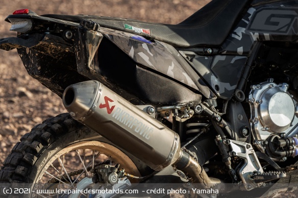 La Raid Prototype se dote aussi d'un silencieux Akrapovic en titane