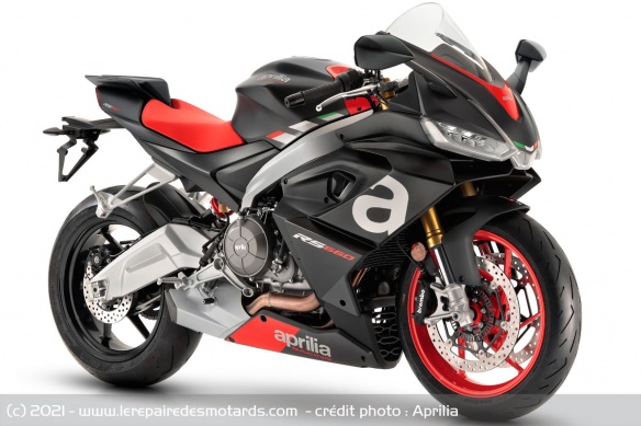 L'Aprilia RS 660 standard