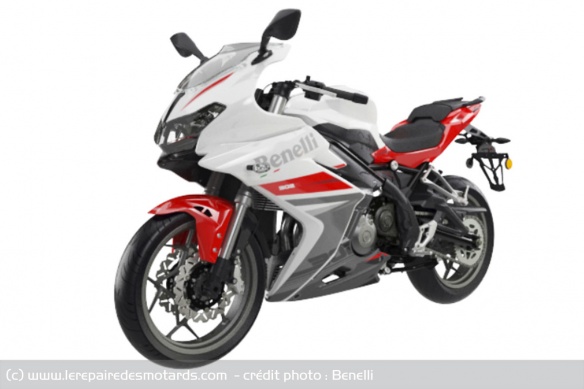 L'actuelle Benelli 302R L'actuelle Benelli 302R