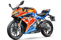 Sportive CF Moto 300 SR