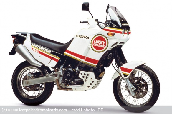 L'illustre Cagiva Elefant 900 L'illustre Cagiva Elefant 900