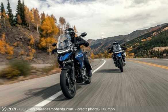 Triumph Tiger 1200 GT sur la route