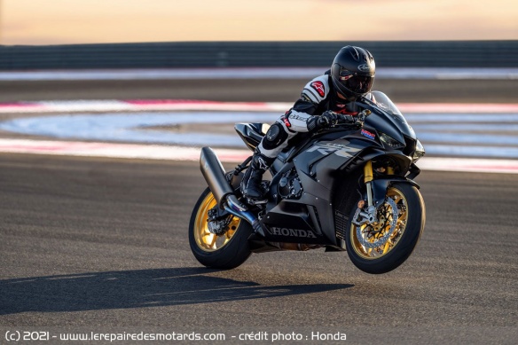 Honda CBR1000RR-R Fireblade SP 2022