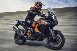 KTM rappelle les 1290 Super Adventure - Crédit photo : Rudi Schedl