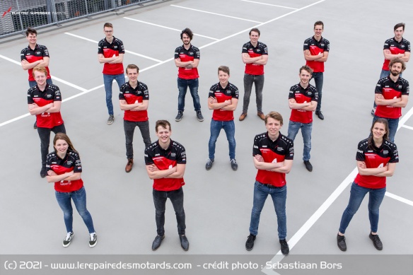 L'équipe d'étudiants à l'origine de la superbike L'équipe d'étudiants à l'origine de la superbike