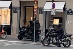 Braquage de la bijouterie Chanel à Paris - Crédit : vidéo de @LeBarbologue