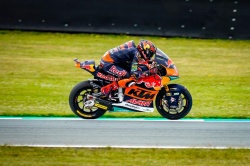 Moto2: Augusto Fernandez en pole position