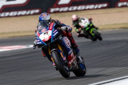 WSBK : doublé de Razgatlioglu à Donington Park - Crédit photo : Yamaha Racing