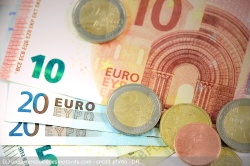 100 euros attribués à 10 millions de conducteurs