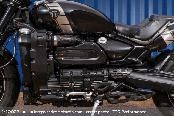 Avec le kit, le 3 cylindres britannique passe le cap symbolique des 300 chevaux Avec le kit, le 3 cylindres britannique passe le cap symbolique des 300 chevaux