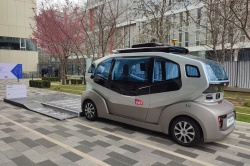 Une voiture autonome pour le rail