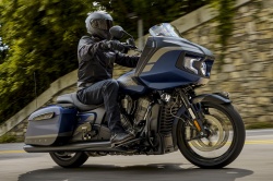 Bagger Indian Challenger Elite