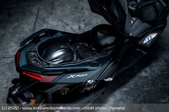 Le coffre du Yamaha Xmax 300 2023