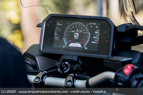 Compteur de la Yamaha Niken GT
