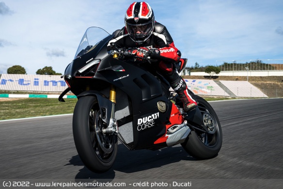 Ducati Panigale V4 Sport Production